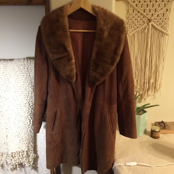 Leather jacket - Picture 2 of 5